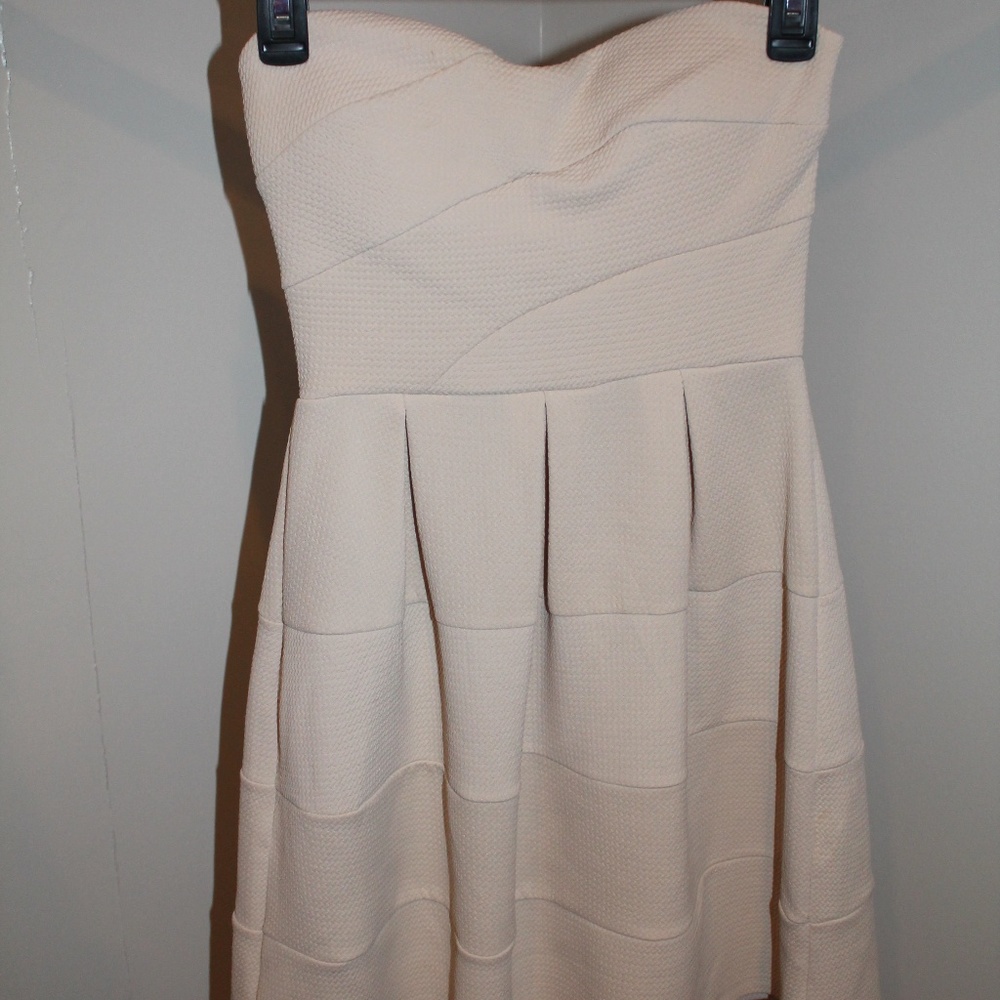 Cute Cream Colored Strapless Dress with Sweetheart